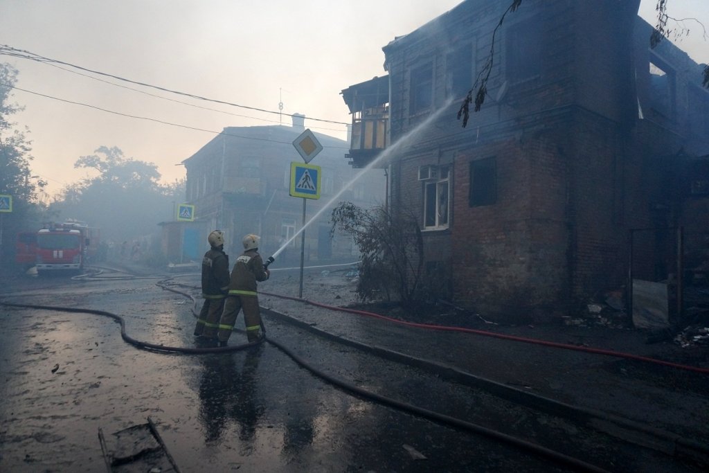 Пожар в Ростове-на-Дону: жители не сомневаются, что это был поджог