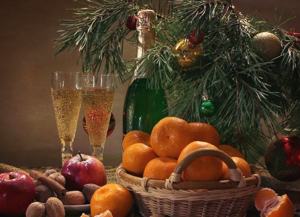 Массовый потребитель не заметит удорожания шампанского к Новому году
